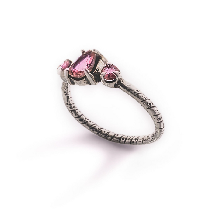 טבעת ויקטוריה-אבני טורמלין ורודות