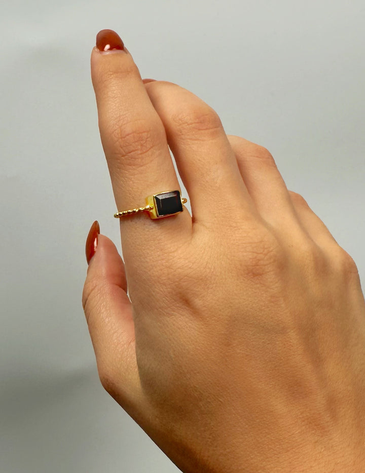 טבעת בלה ציפוי זהב- אבן גארנט אדומה