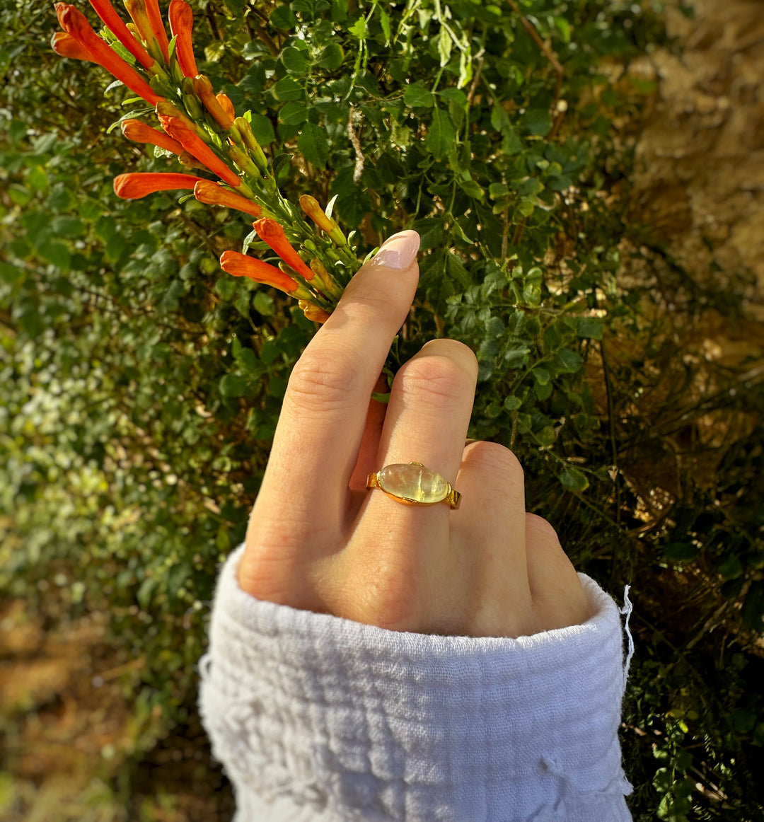 טבעת ג׳ולי ציפוי זהב-אבן פריהנייט