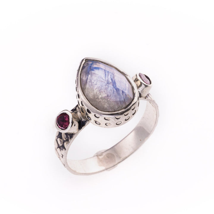 טבעת היילי-אבן מונסטון ריינבו וטורמלין ורודות