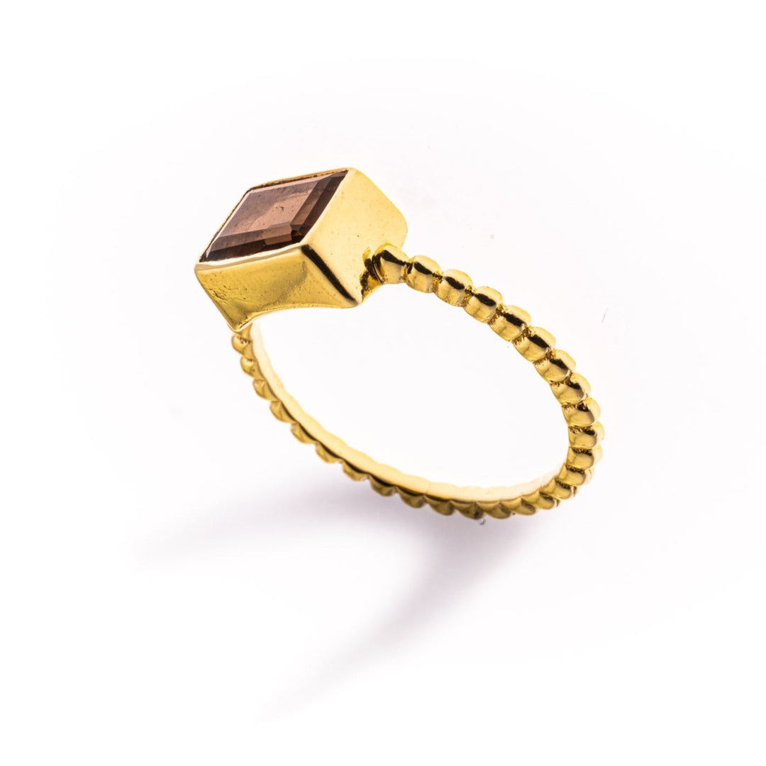 טבעת בלה ציפוי זהב- אבן סמוקי קוורץ