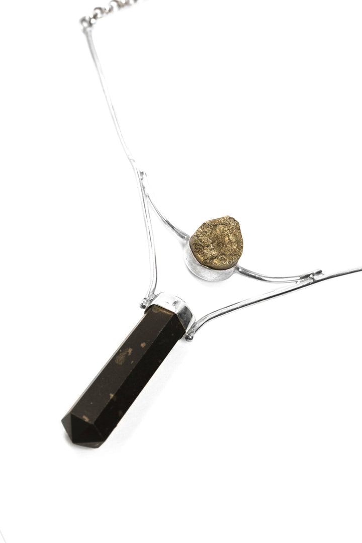 שרשרת נונה- משובצת אבני פיריט גולמית