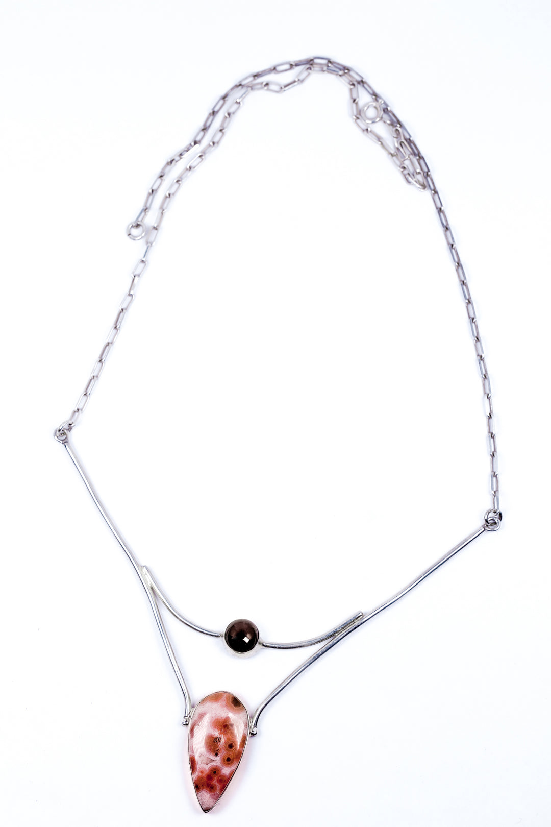 שרשרת נונה -משובצת אבן רובי סטאר וג'אספר אוקינוס