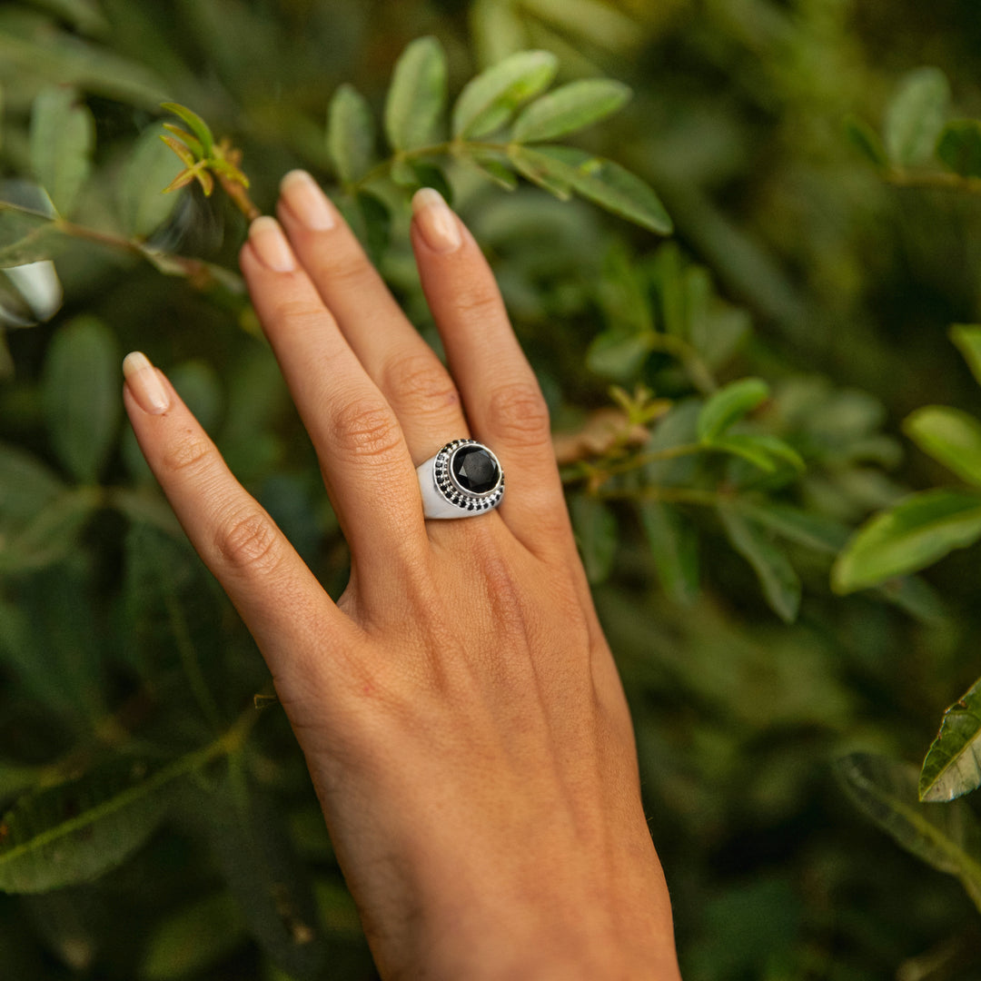 טבעת חותם אבני ספינל שחורות