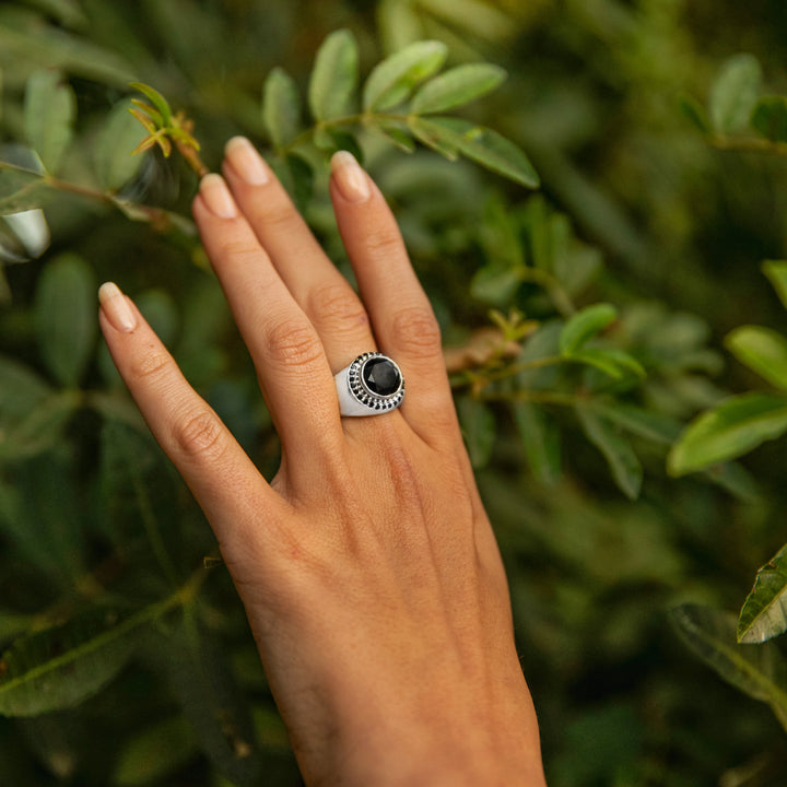 טבעת חותם אבני ספינל שחורות