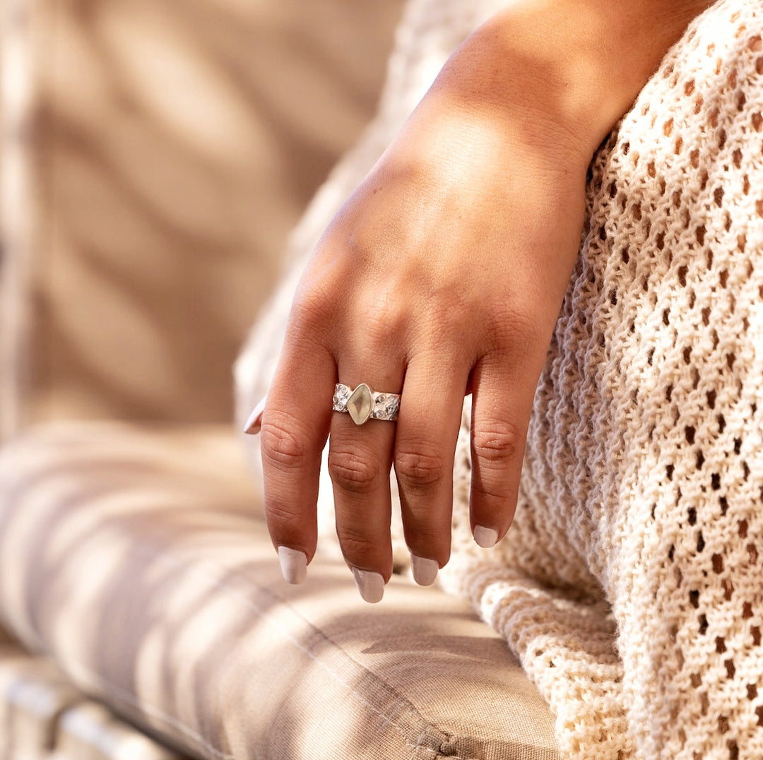 טבעת רפאל-אבן פריהנייט