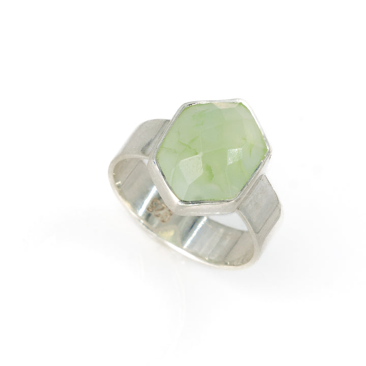 טבעת אשלי- אבן פריהנייט