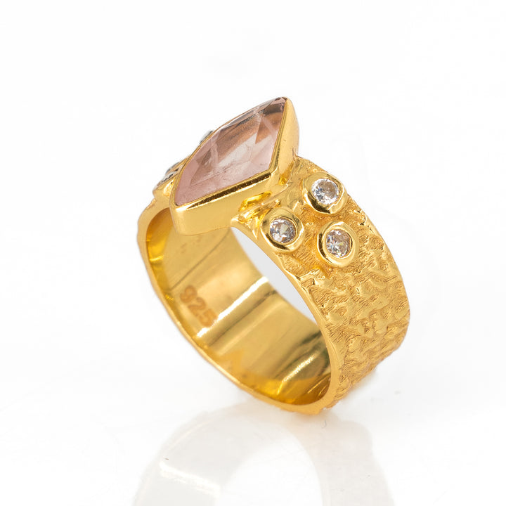טבעת רפאל ציפוי זהב - אבן רוז קוורץ