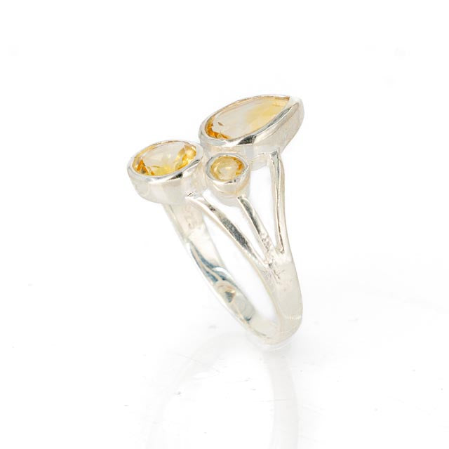 טבעת טריפל- אבני סיטרין כתומות