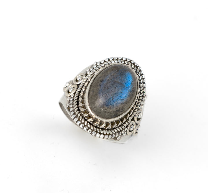 טבעת נגה- אבן לברדורייט